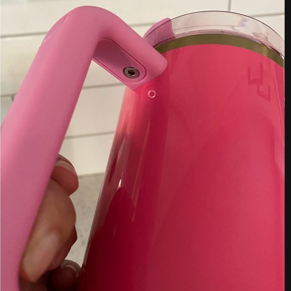 40oz Korean Pink Parade Stanley - Picture 3 of 5